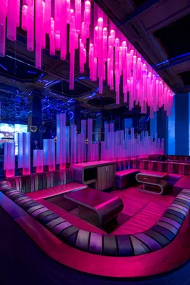 Потрясающий дизайн интерьера ночного клуба Parq | Diseño de discoteca,  Decoracion de bares, Bares diseño