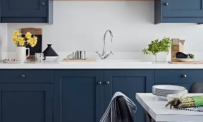 Кухни в сине-белом цвете: 40 фото дизайнов интерьеров