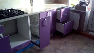 Фиолетовая кухня: гарнитур фиолетового цвета в интерьере