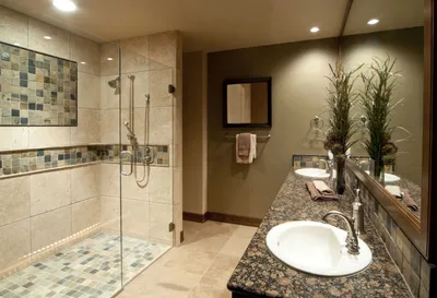 Дизайн ванной комнаты маленькой лофт с душевой | Декор столешницы в ванной,  Мужская ванная, Черно-белые ванные комнаты