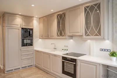 Белая кухня с деревянной столешницей – удачное стилевое решение для вашего  дома