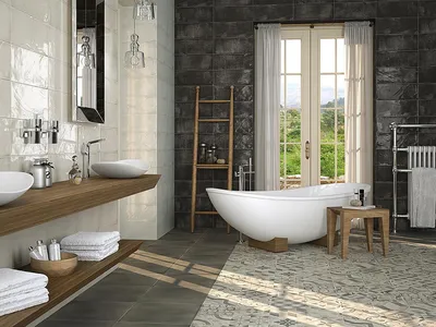 Интерьер ванной комнаты: современный дизайн совмещенной ванны с окном в  квартире