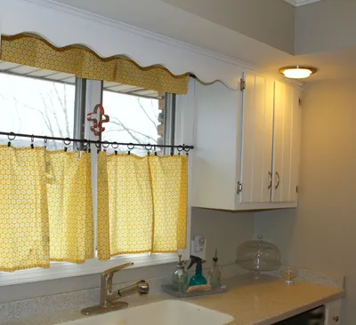 Какие шторы для маленькой кухни выбрать, виды, 90+ реальных фото