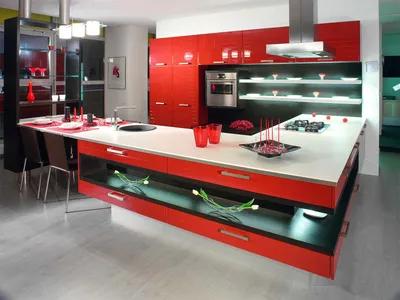 Фото яркого дизайна интерьера кухни