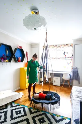 Современные качели в квартире: 60 фото в интерьере, подвесные, детские  качели