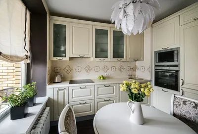 Маленькая кухня в классическом стиле - 40 фото