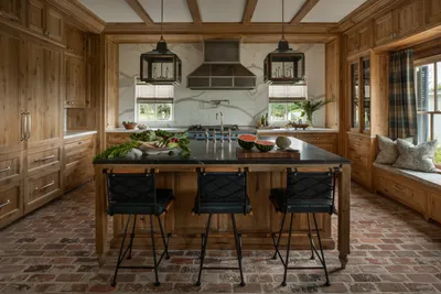 Красивые кухни в викторианском стиле с белым фартуком – 135 лучших фото  дизайна интерьера кухни | Houzz Россия