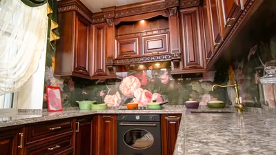Кухня в викторианском стиле в доме за 60 миллионов: жилье Гузеевой поражает  роскошью