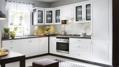Угловая кухня с окном - варианты оформления дизайна и интеьера