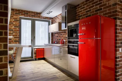 Красивые красные кухни в стиле лофт – 135 лучших фото дизайна интерьера  кухни | Houzz Россия