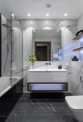 Современный интерьер ванной комнаты с отдельно стоящей ванной