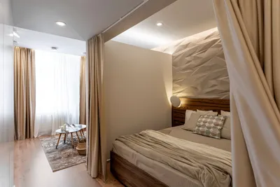 Коричневые спальни с полом из ламината – 135 лучших фото дизайна интерьера  спальни | Houzz Россия
