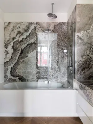 Ванная комната с отделкой из голубого мрамора ⋆ Студия дизайна элитных  интерьеров Luxury Antonovich Design