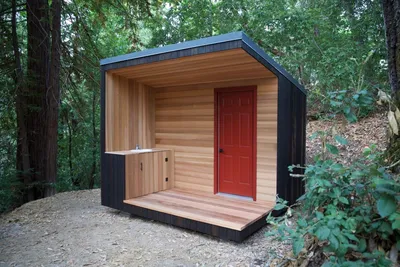 Дачный туалет своими руками: 25 стильных кабинок, которые не испортят дачный  пейзаж — Roomble.com