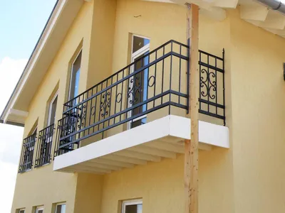 Постройка балкона в частном доме