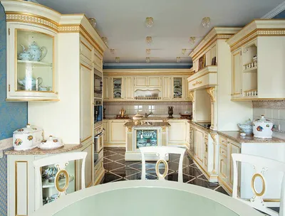 Интерьер кухни-столовой в стиле барокко, фото ТМ Золотое Сечение