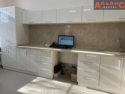 Белая глянцевая кухня со столешницей из акрила - Альянс мебель