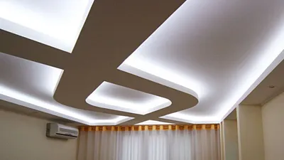 Преимущества гипсокартона для отделки потолка спальни, разновидности и  стилевые решения потолочных конструкций - 27 фото