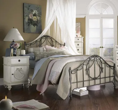 Кованые кровати детские в интерьере спальни, двуспальные кровати с кованой  спинкой в комнате
