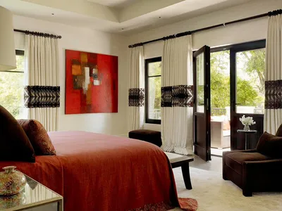 Яркая и стильная красная спальня: правила оформления и сочетания цветов в  спальной комнате