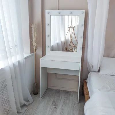 Белое трюмо в спальню, туалетный столик белого цвета, 80х180 см с  лампочками, цена 3100 грн — Prom.ua (ID#1454426492)