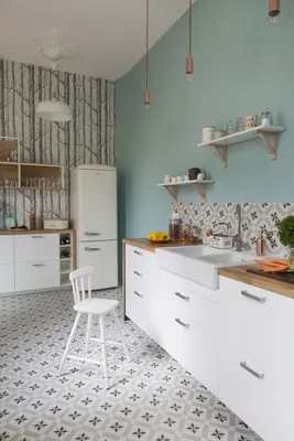 Белая кухня с деревянной столешницей | Cozinhas domésticas, Cozinhas  modernas, Remodelação da cozinha