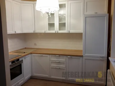 Белая кухня с деревянной столешницей Тувола К600 под заказ в Минске
