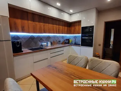 Современная встроенная угловая кухня на заказ - Кухни на заказ по  индивидуальным размерам в Москве