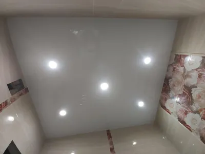 Натяжной потолок в ванну в Москве - цена за 1 м2
