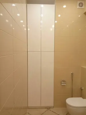 Шкаф встроенный с распашными дверцами в ванную комнату - ПростоМебель