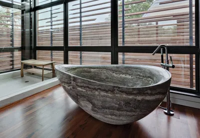 Мрамор и дерево в ванной: сочетания плитки, фото - KERAMIS