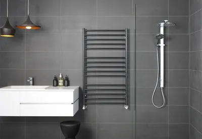 Полотенцесушитель в ванной: фото дизайна с современным полотенцесушителем