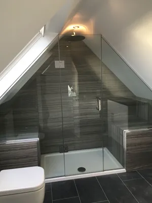 Туалет под лестницей в частном доме - 54 фото