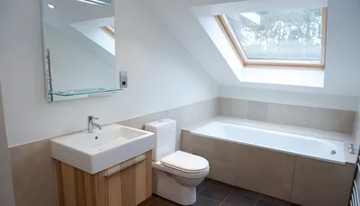 Узкая ванная комната +75 фото примеров дизайна