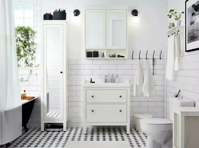 Дизайн интерьера: ванная комната с отделкой стен под бетон - 4 м кв
