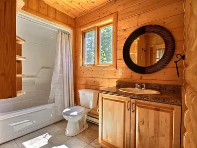 Что важно знать при обустройстве ванной комнаты и санузла в каркасном доме?