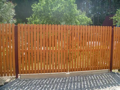 Забор из деревянного штакетника от компании \"Забор СТ\" | Недорогой монтаж  деревянного штакетника под ключ