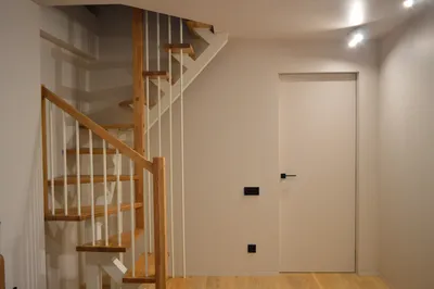 Купить маленькую лестницу на второй этаж в частном доме | Градиус