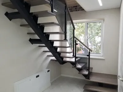Современные недорогие лестницы для дома на заказ