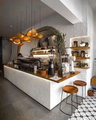 World of Coffee compartilhou uma publicação no Instagram: “@diasaditya” •  Siga sua conta para ver 2,117 p… | Home kitchens, Cafe interior design,  Coffee shop design