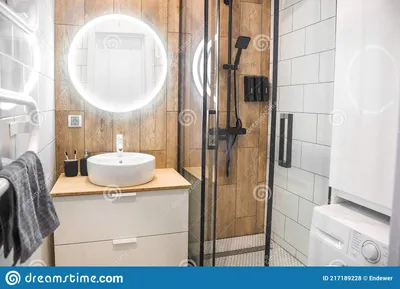 Ванная комната с тропическим душем - 71 фото