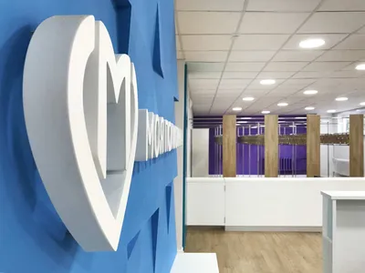 Дизайн интерьера поликлиники в Москве, дизайн проект медцентра клиники  больниц регистратуры