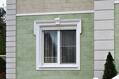Отделка окон снаружи дома: фасадные элементы и материалы