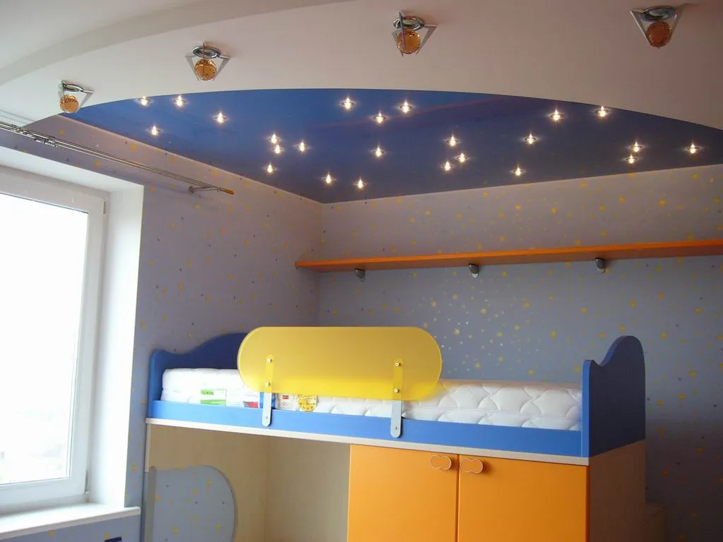 Потолок из гипсокартона в детской, интерьеры комнат