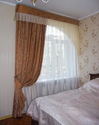 Классические шторы в спальню: разновидности, дизайн и особенности выбора