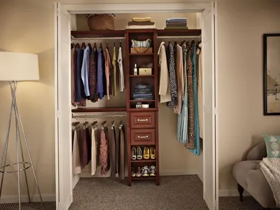 Идеи гардеробной комнаты: маленького размера, с окном, встроенной и других