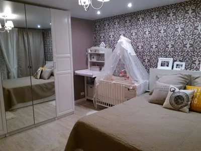 Планировка спальни с детской кроваткой - 57 фото