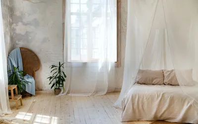 Кровать с балдахином: 100 фото идей для взрослого и для ребенка