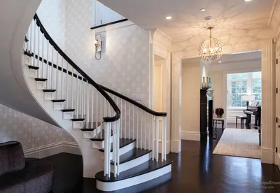 Лестница в интерьере дома: стильный дизайн лестниц на второй этаж в частном  доме