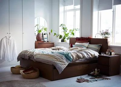 Спальня от «Икеа» – дизайн интерьера в современном стиле - 24 фото